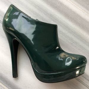 JustFab Forest Green Ankle Boots